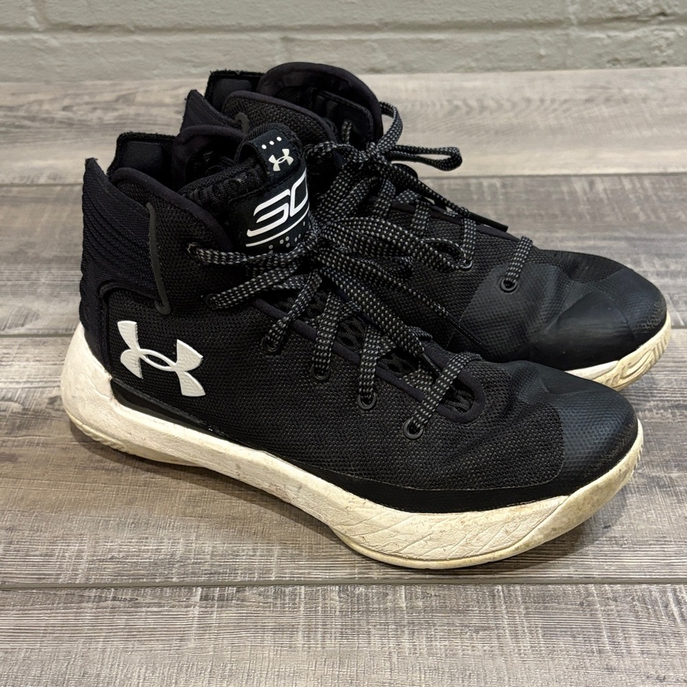 Under Armour Stephen Curry Black White High-Top Basketball Shoes GUC 4Y